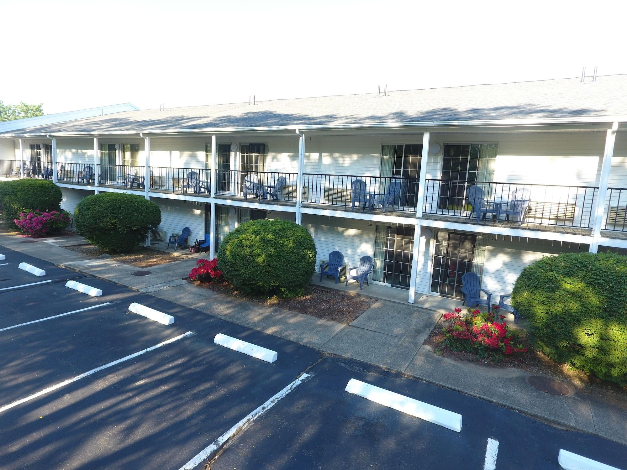 Uncommoner Hotel By Reverie Boutique Collection West Yarmouth Bagian luar foto