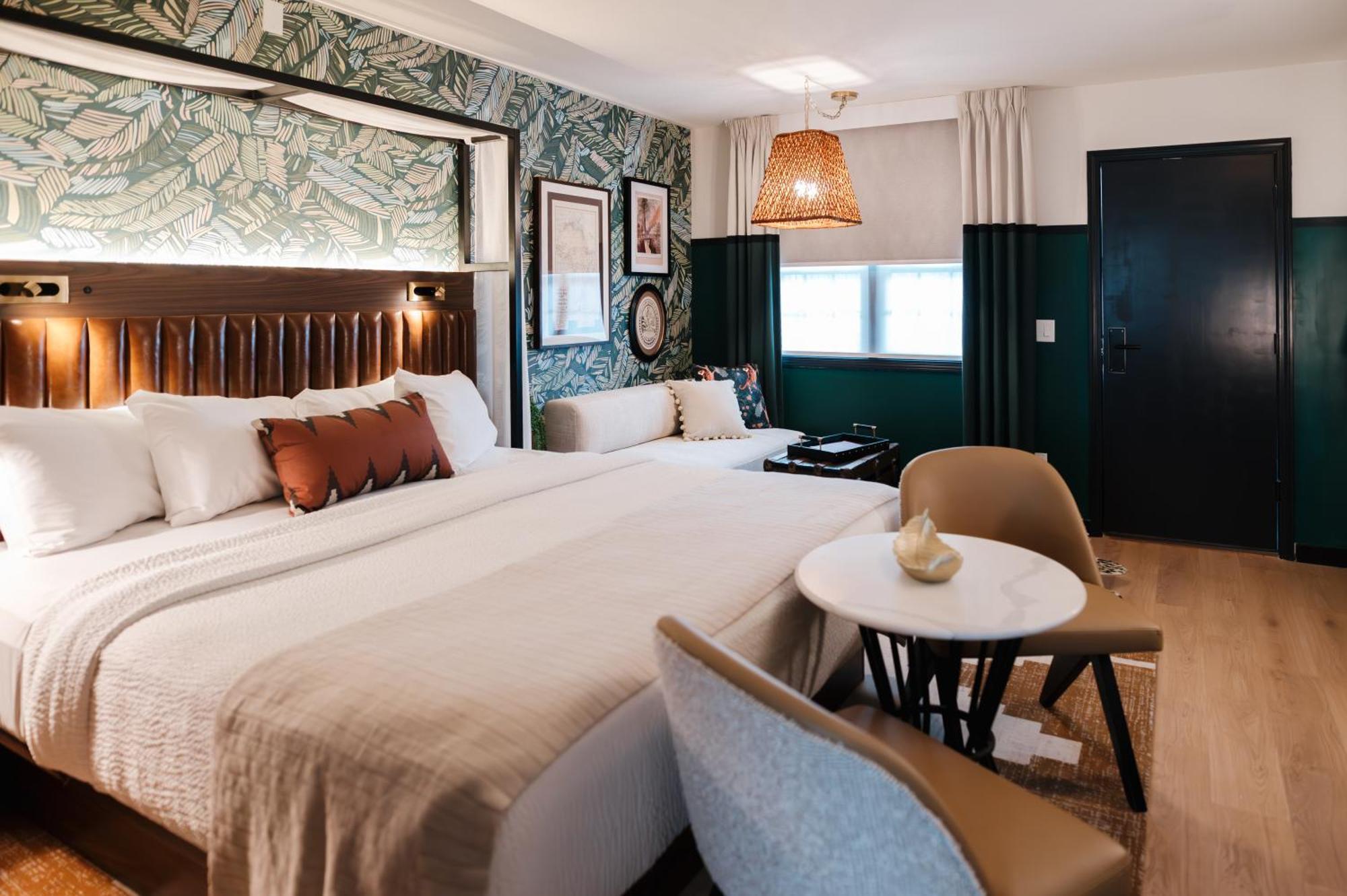 Uncommoner Hotel By Reverie Boutique Collection West Yarmouth Bagian luar foto
