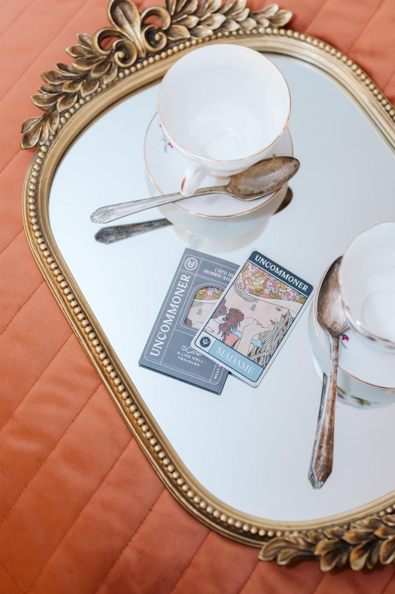 Uncommoner Hotel By Reverie Boutique Collection West Yarmouth Bagian luar foto