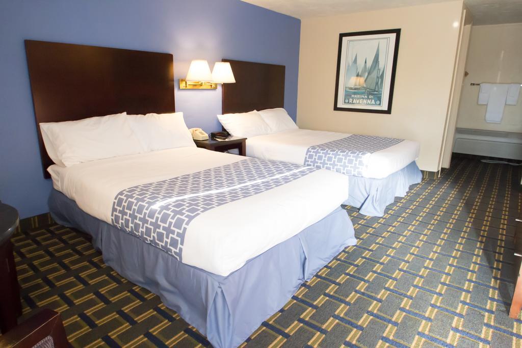 Uncommoner Hotel By Reverie Boutique Collection West Yarmouth Bagian luar foto