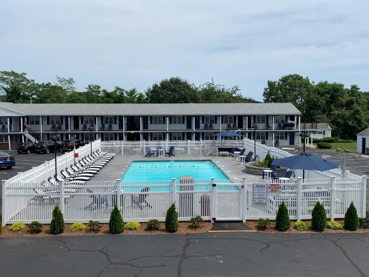 Uncommoner Hotel By Reverie Boutique Collection West Yarmouth Bagian luar foto