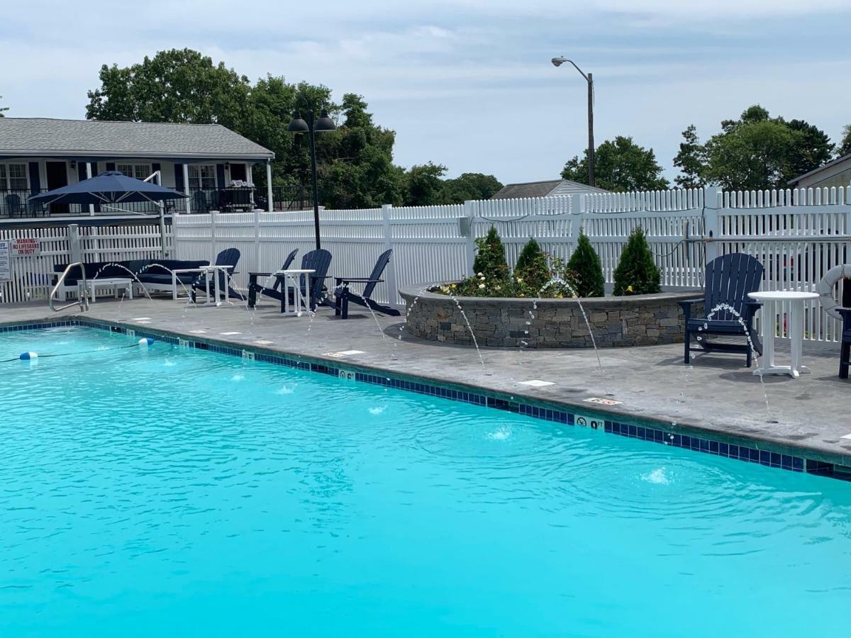 Uncommoner Hotel By Reverie Boutique Collection West Yarmouth Bagian luar foto